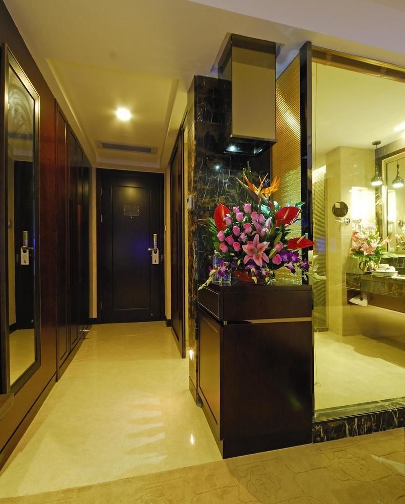 Boya Holiday Hotel Guangzhou Bagian luar foto
