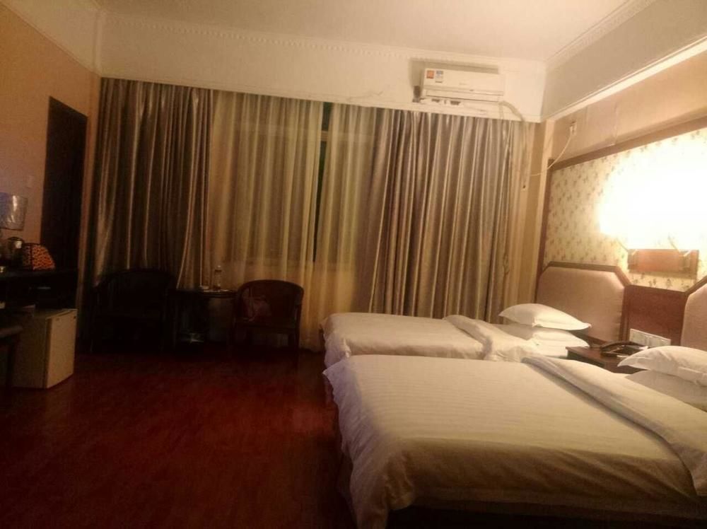 Boya Holiday Hotel Guangzhou Bagian luar foto